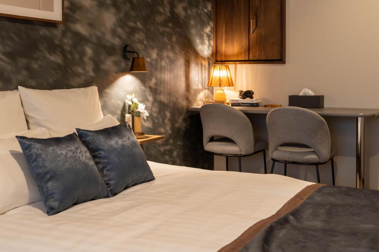 Bijou Suites Classic Осака Екстериор снимка